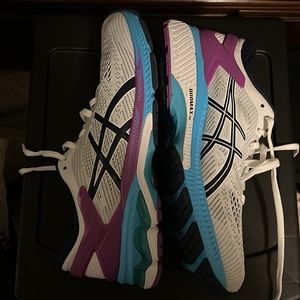 NWOT Women’s ASICS